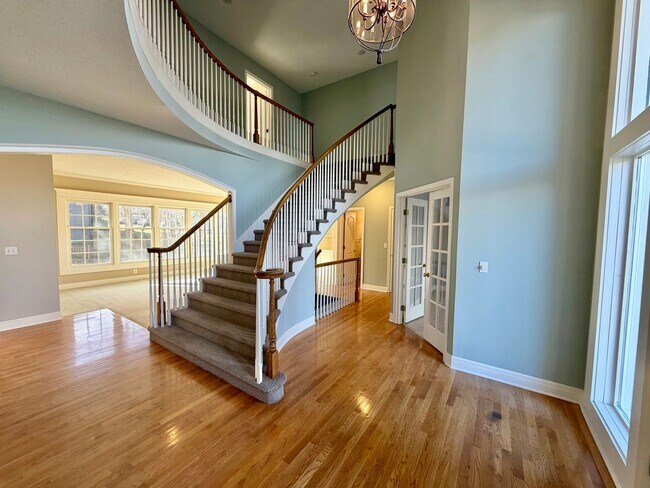 Foto del edificio - {9309} Well Maintained Two Story in Quiet Neighborhood + Harmony Elementary, Harmony Middle and B...