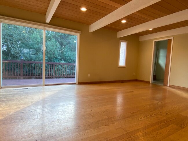 Building Photo - 171 Wingfoot Way