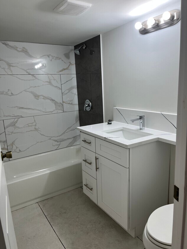 Foto del edificio - 5624 N Marmora Ave