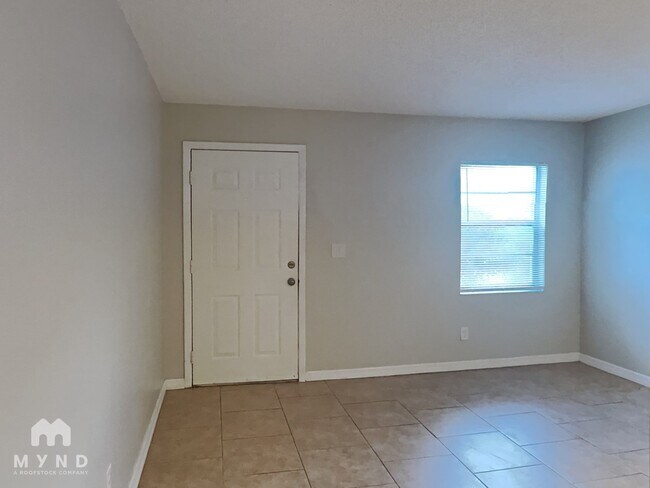 Building Photo - 7161 E Bank Dr