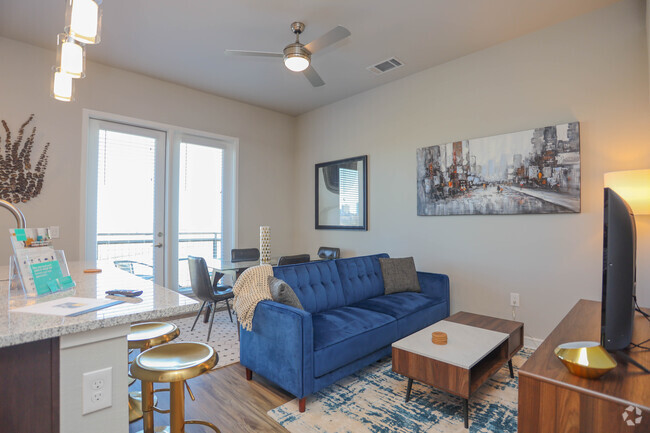 1BR, 1BA - 667SF - A1 - Luxia River East