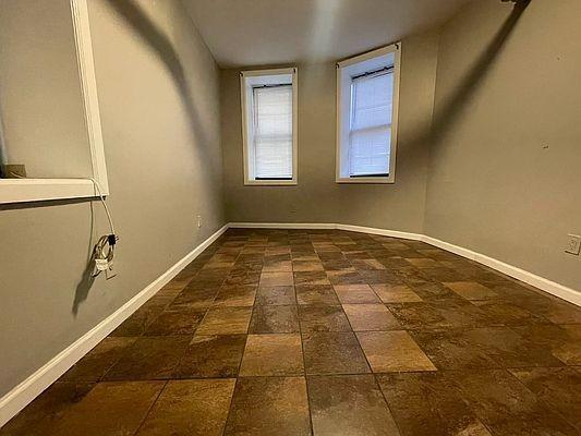 Foto del edificio - 1 bedroom in BRONX NY 10453