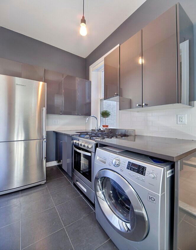 Foto del edificio - 214 W 16th St