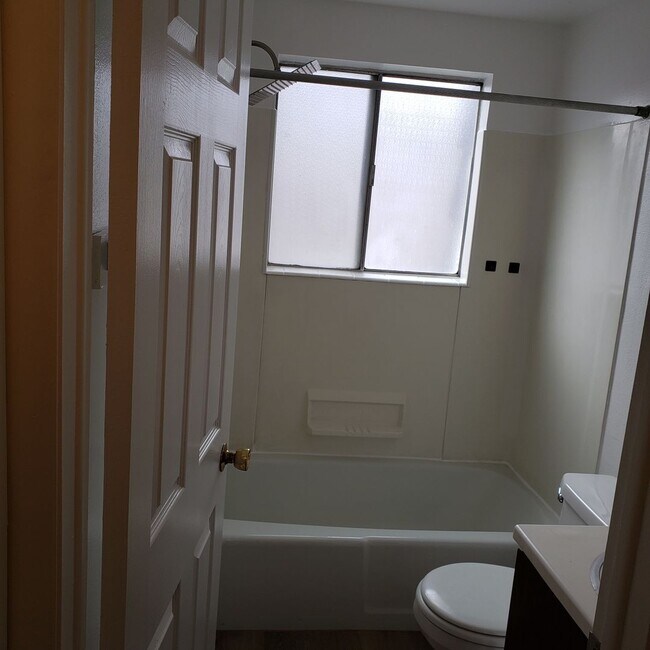 Foto del edificio - 1 B/ 1B Pet Friendly Apartment South of BYU