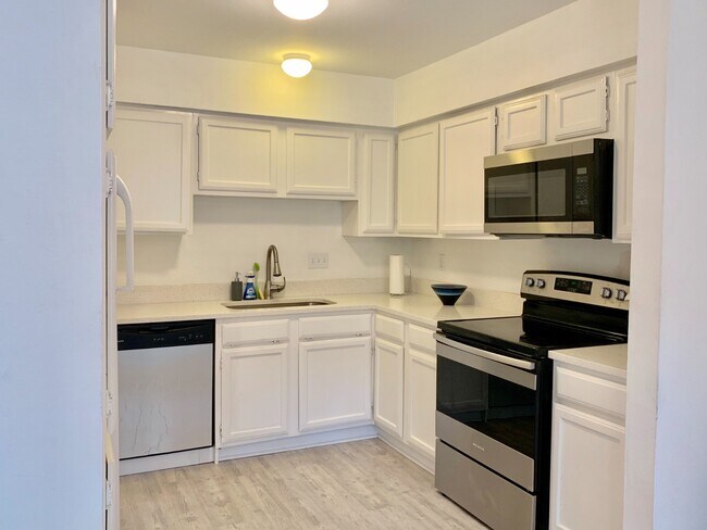 Foto del edificio - 1750 Timber Ridge Rd