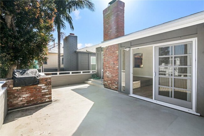 Foto del edificio - 411 Goldenrod Ave