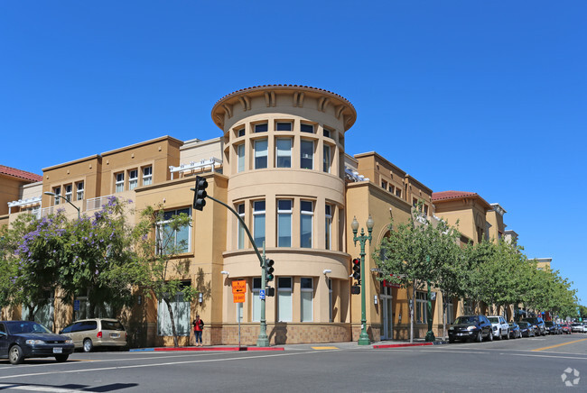 Building Photo - 3301 E 12th St