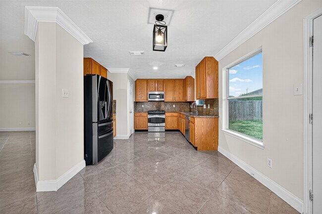 Foto del edificio - 2219 Mountshire Dr