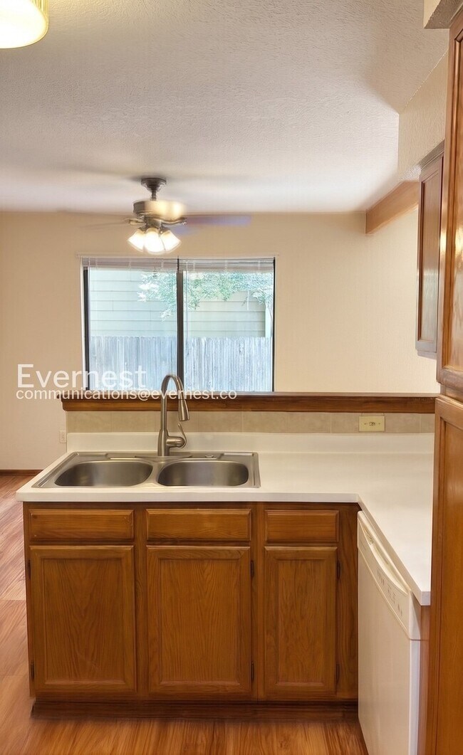 Foto del edificio - 4121 Amber St