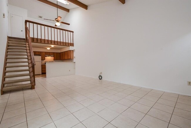 Foto del edificio - 2611 Grants Lake Blvd