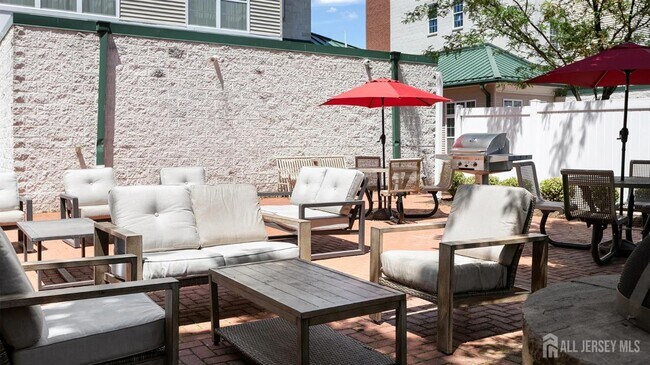 Foto del edificio - 42 John F. Kennedy Blvd