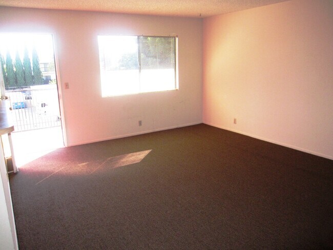 Foto del edificio - 13407 Kornblum Ave
