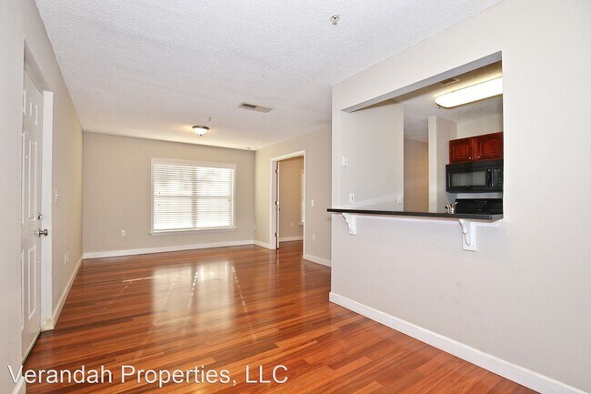 Building Photo - 4 br, 3 bath House - 8310 Tivoli Dr