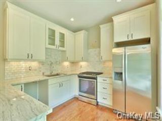 Foto del edificio - 165 Piermont Ave