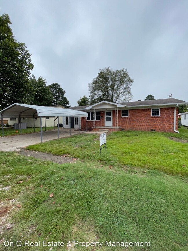 Foto del edificio - 3 br, 1 bath House - 616 N 7th St.