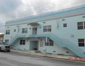 Building Photo - 326 Wilson St