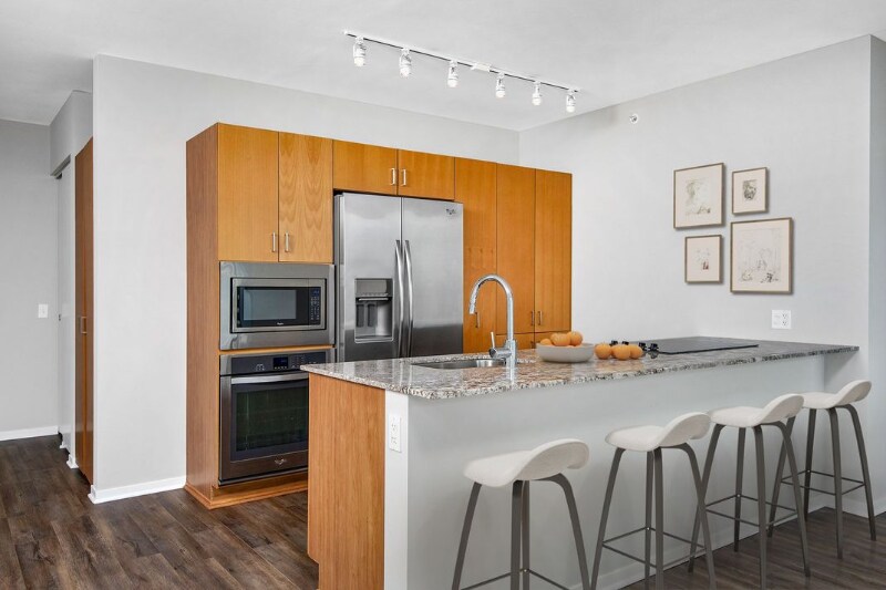 Foto principal - 460 N Cityfront Plaza Dr