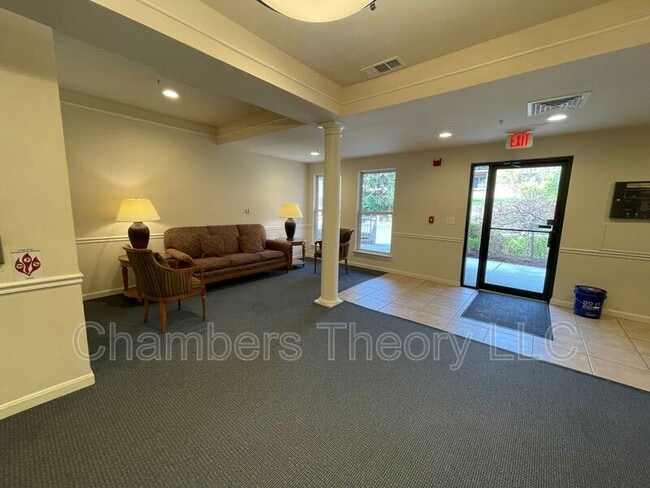 Building Photo - 2931 Deer Hollow Way