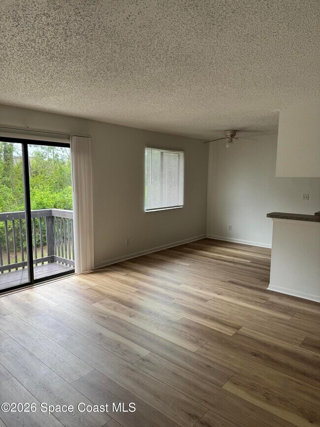 Foto del edificio - 421 Mercury Ave SE