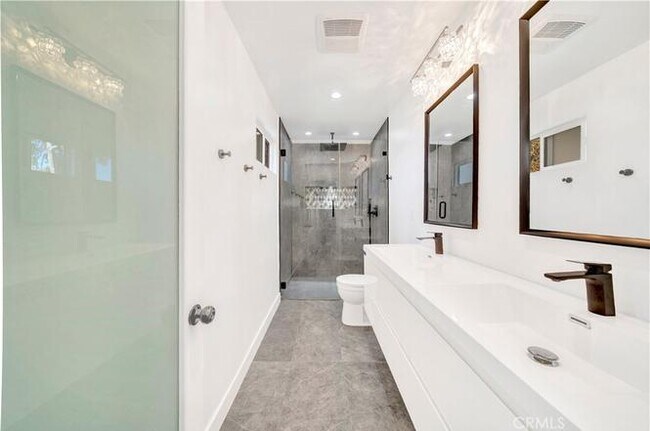 Foto del edificio - 5356 Forbes Ave