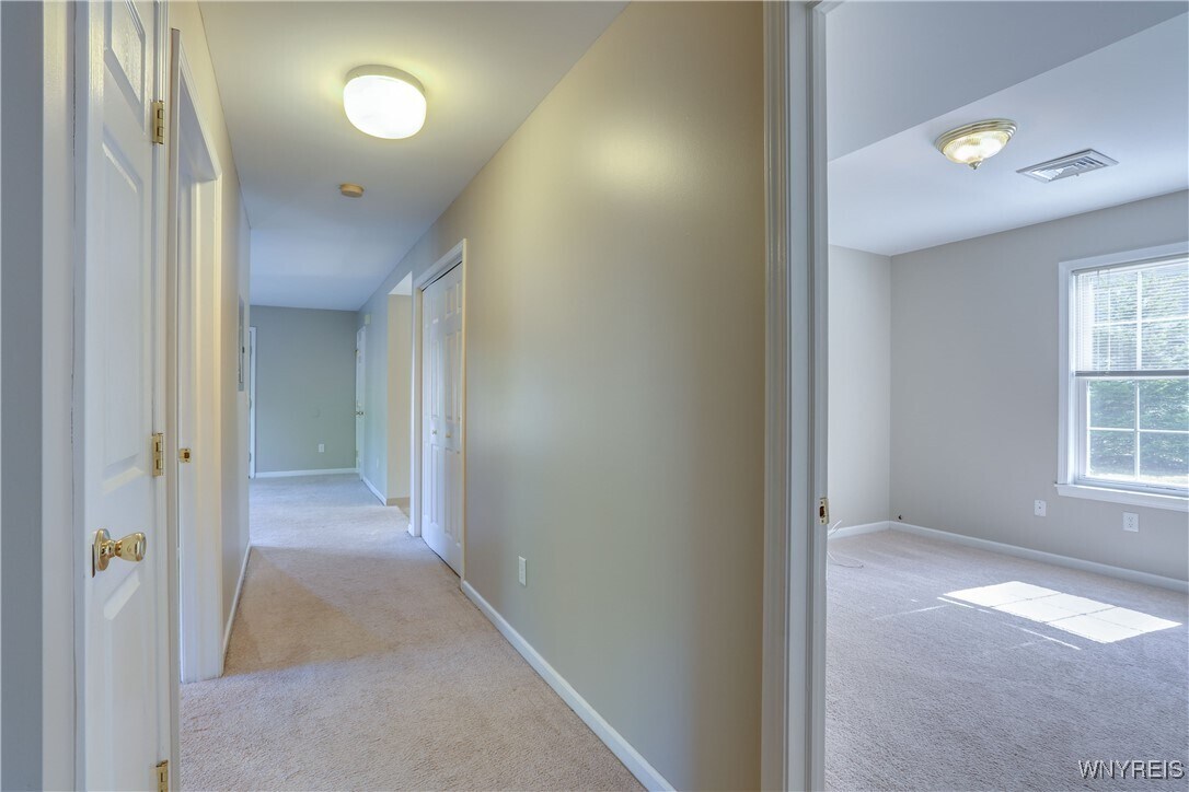 Foto del edificio - 25 Stonington Ln