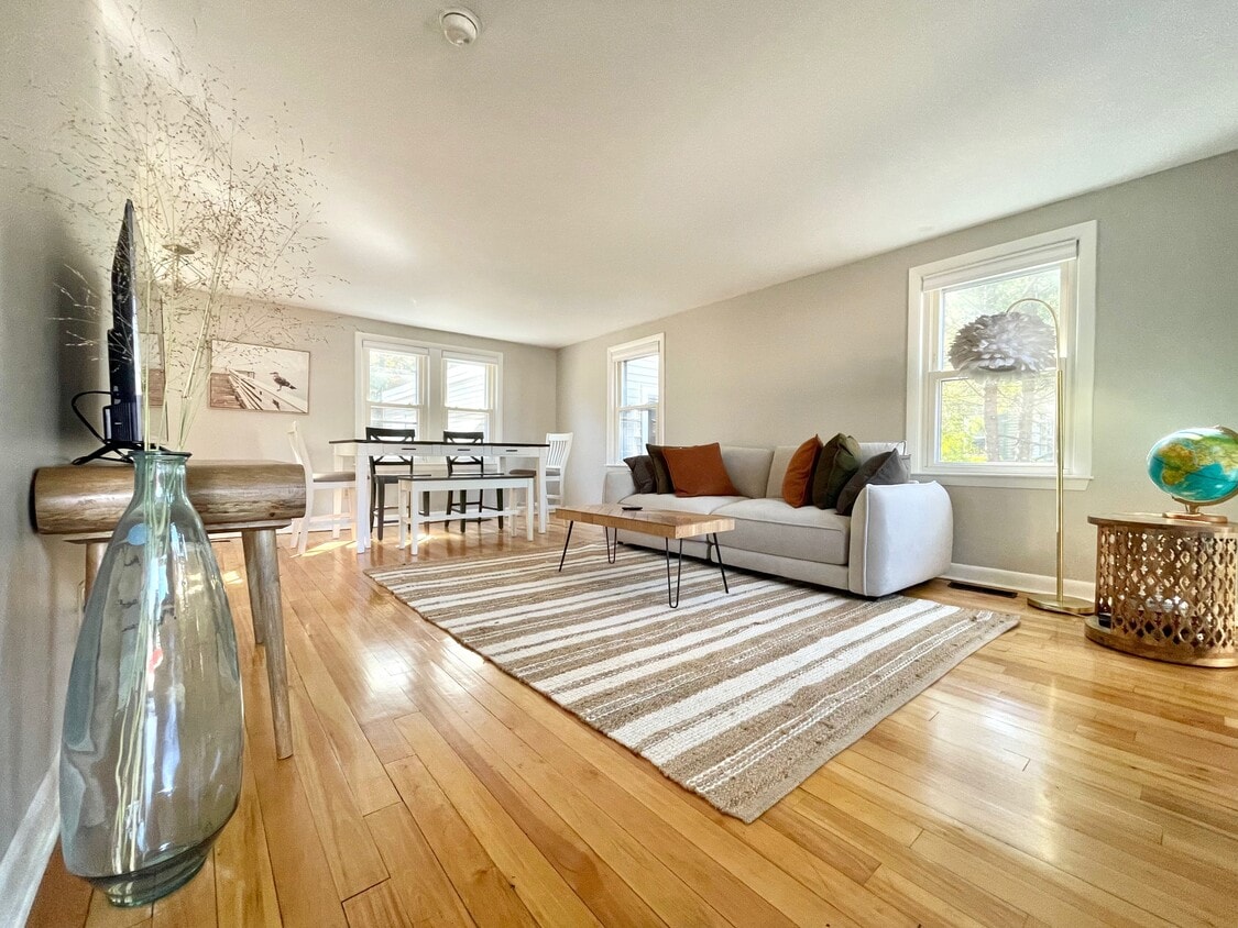 11 Krampf Cir, Brunswick, ME 04011 Townhome Rentals in Brunswick ME