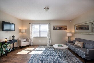 Interior Photo - Augusta Road Apartments