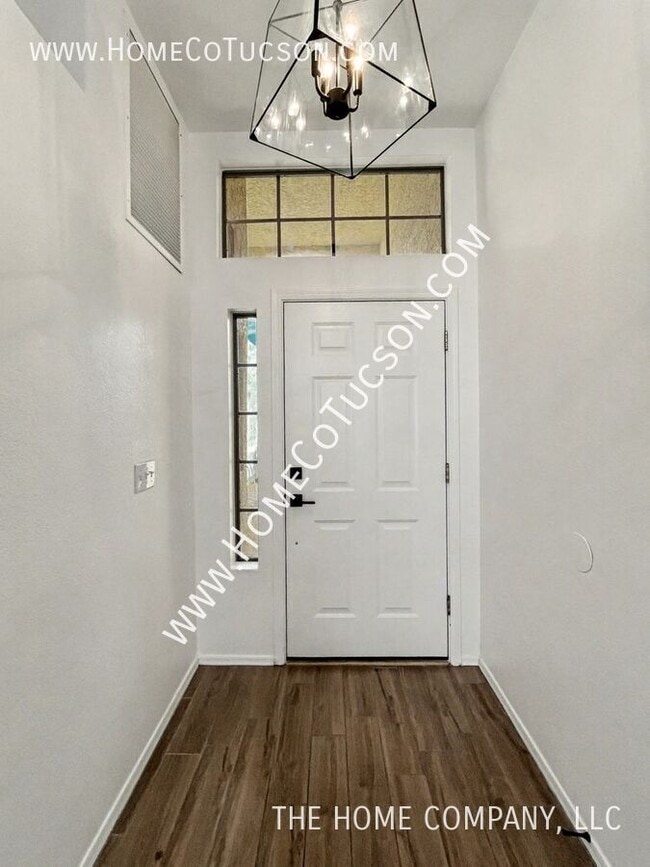 Building Photo - 2660 W Camino del Sitio