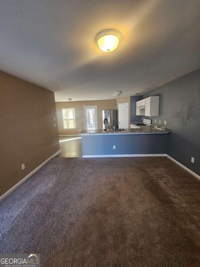 Foto del edificio - 7313 Monastery Rd