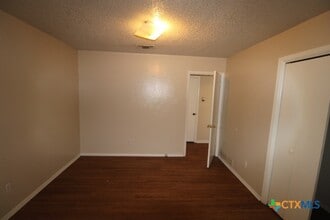 Building Photo - 603 Westview Cir