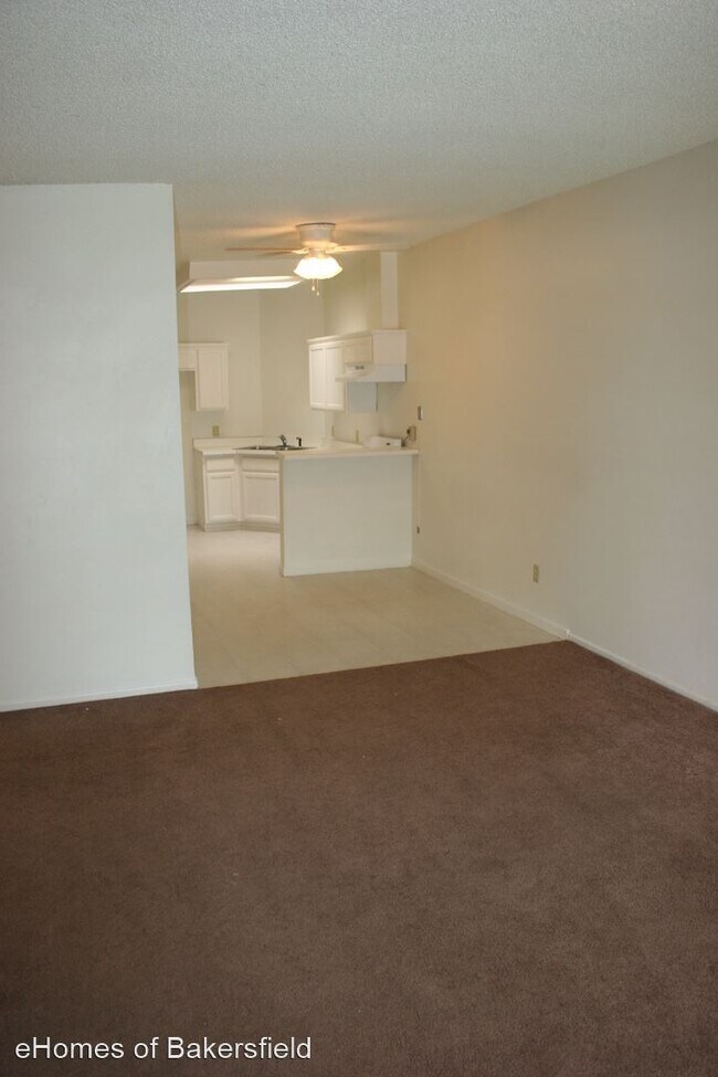 Foto del edificio - 2 br, 1.5 bath House - 3604 Sampson Ct #A