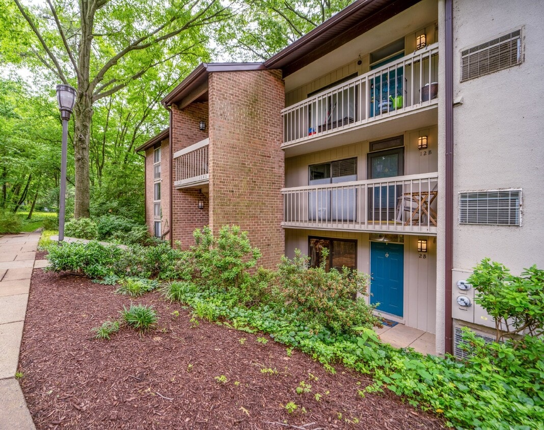 1540 Moorings Dr Unit 2B, Reston, VA 20190 Room for Rent in Reston