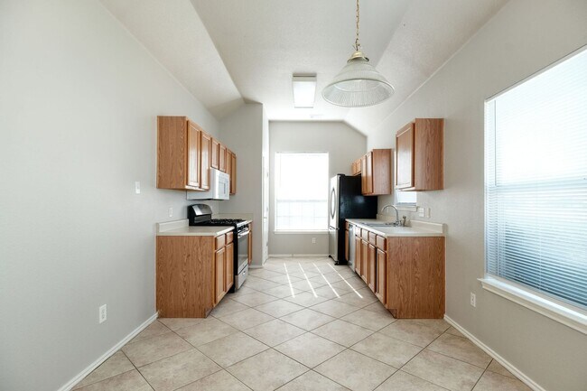 Foto del edificio - 2826 Southampton Way