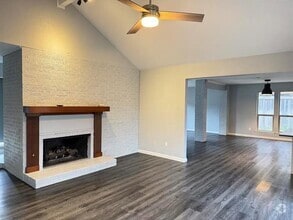 Building Photo - 2933 Forest Hills Ln