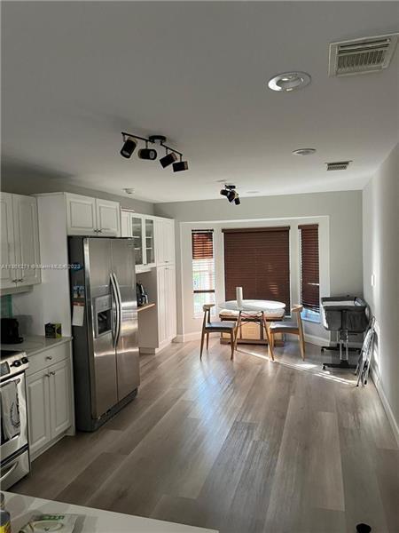Foto del edificio - 1125 Butternut Ln