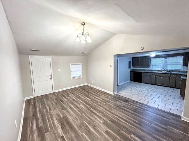 Building Photo - 1755 Circlewood Dr
