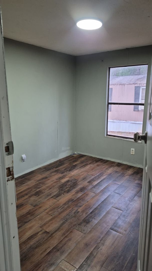 Foto del edificio - Mobile Home