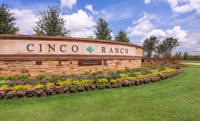Foto del edificio - 26522 Lucas Canyon Ln