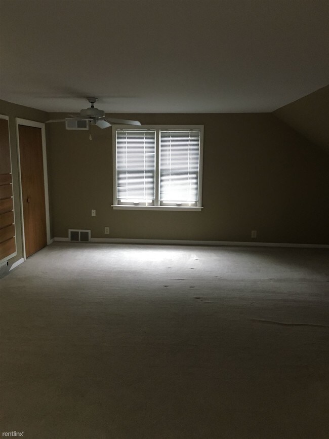 Foto del edificio - 3 br, 2 bath House - 23127 Buckingham St