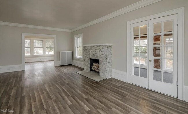 Foto del edificio - 12980 Cedar Rd