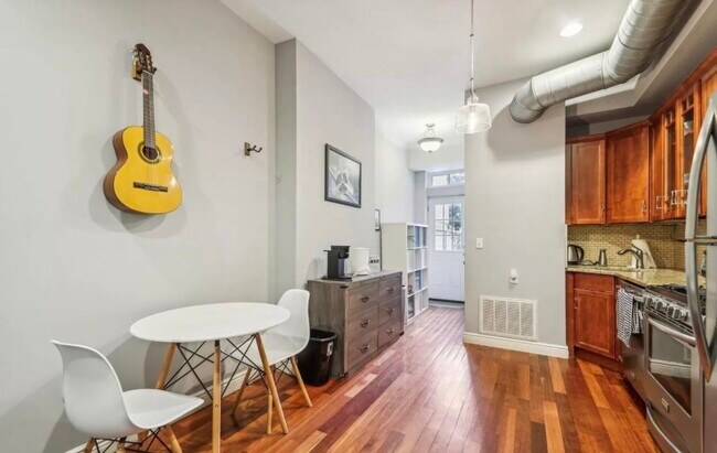 Foto del edificio - 96 Bowers St