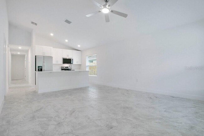 Foto del edificio - 865 Dunbar St