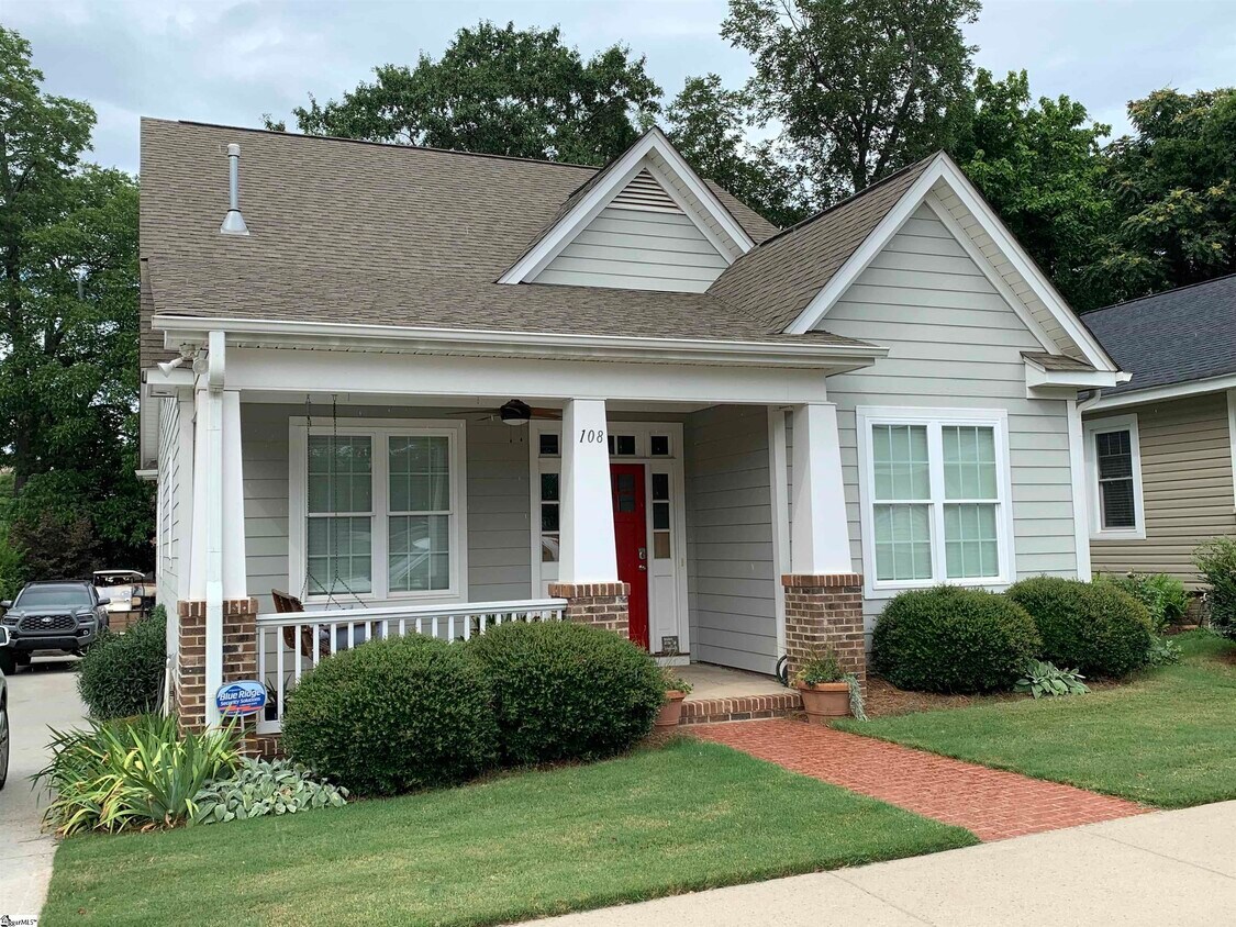 Primary Photo - 108 Arlington Ave