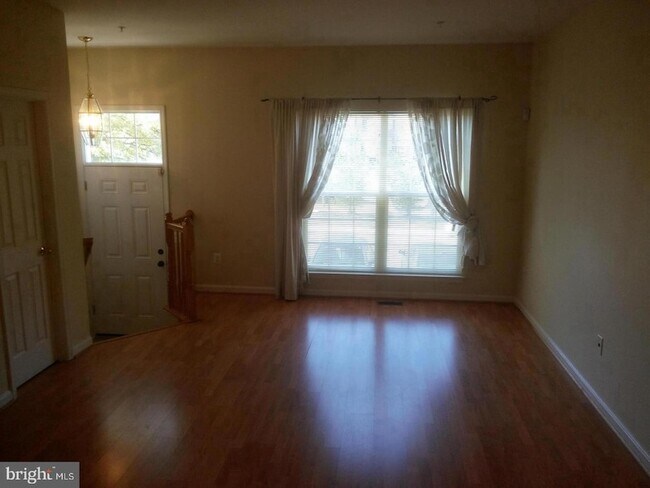 Foto del edificio - 2507 Blue Water Blvd