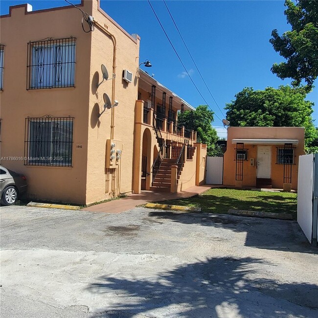 Building Photo - 1843 NW 19th Terrace