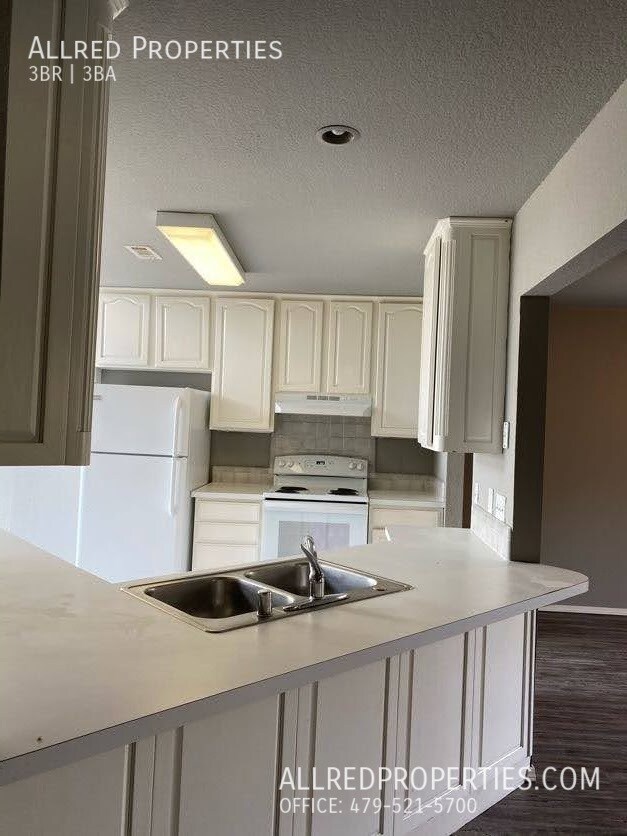 Foto del edificio - 2944 E Sterling Ct