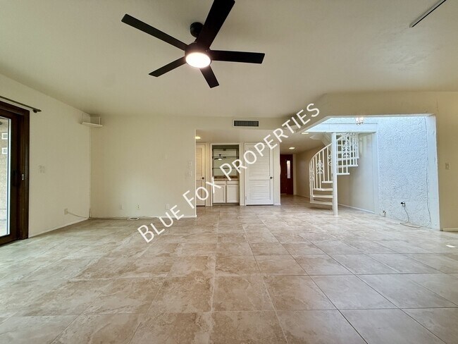 Building Photo - 4635 E Camino Rosa