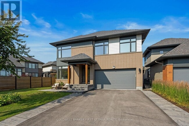 Building Photo - 375 Serenade Cres