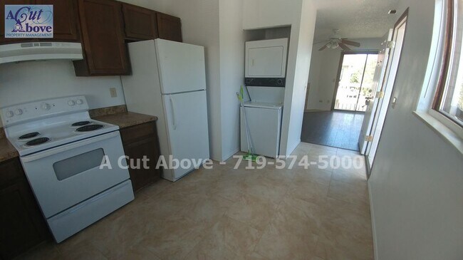 Building Photo - 4-Plex near Fountain  Chelton