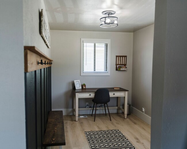 Foto del edificio - 136 10th Ave E